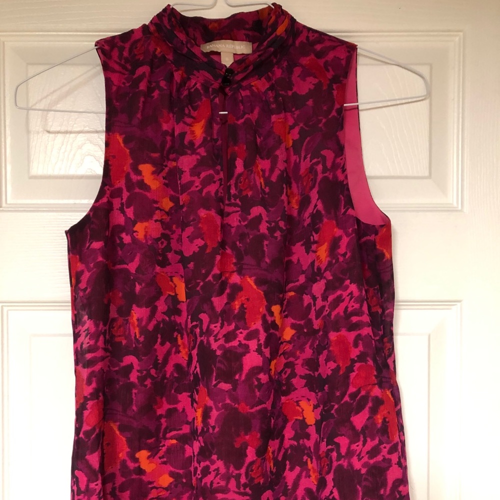 Banana Republic red top